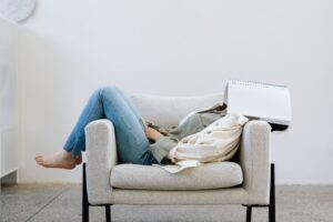 9 Lift Chair Buying Mistakes to Avoid Before You Buy | THE LIVE YOUNG
